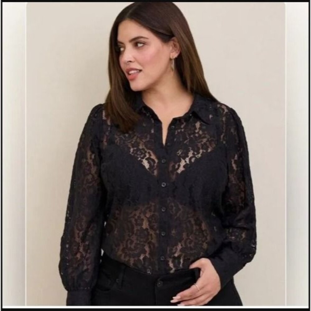 Lot of 2 Torrid Lace Top Blouse Black Button Long Sleeve  00 (L) and Cami VGUC